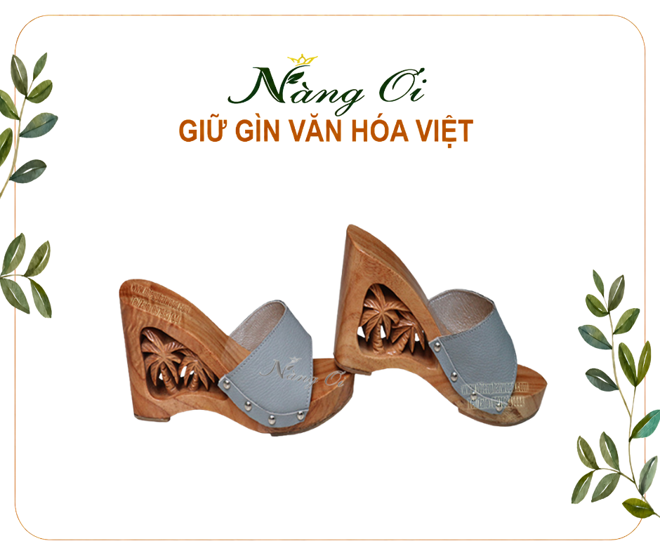 guốc gỗ chạm khắc hình hai cây dừa